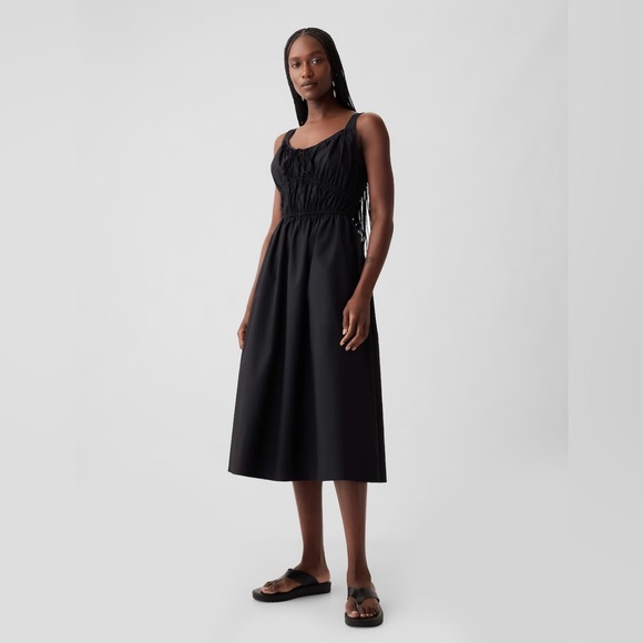 Gap Smocked Midi Dress. Black. NWT. - Picture 2 of 10